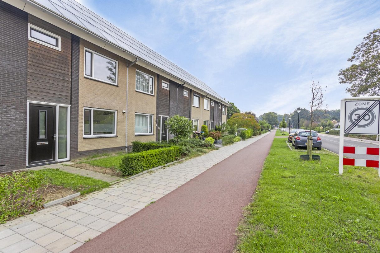 Te koop: Foto Woonhuis aan de Dr.v.d.Hoevenlaan 3b in Eefde