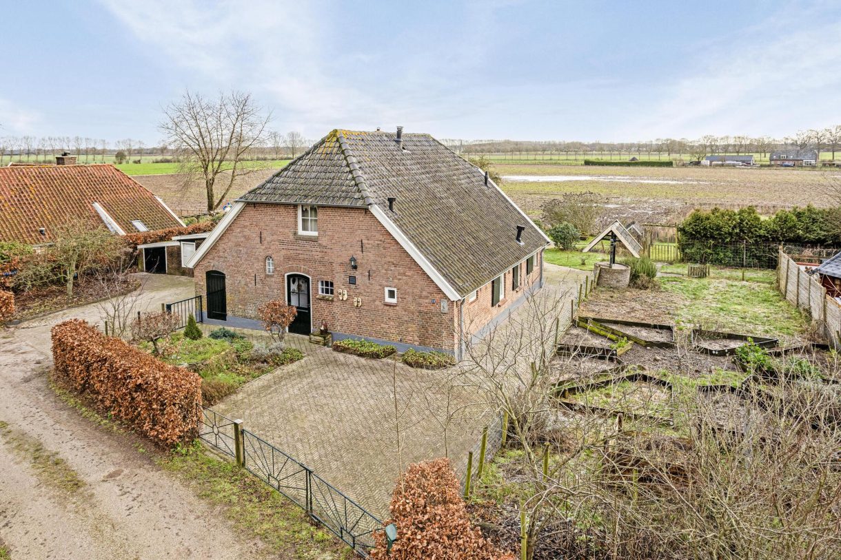 Te koop: Foto Woonhuis aan de 't Hof 18 in Bronkhorst