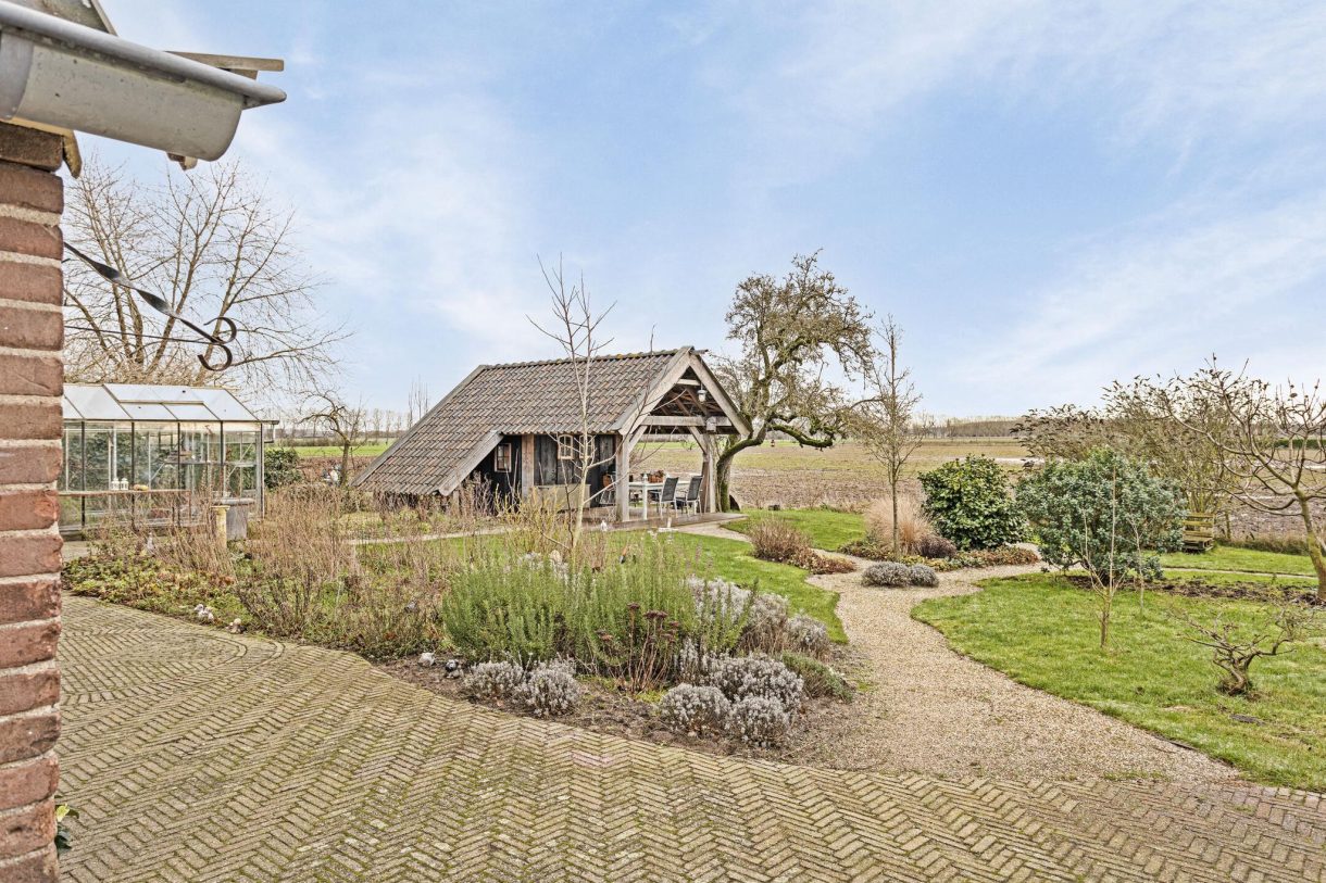 Te koop: Foto Woonhuis aan de 't Hof 18 in Bronkhorst