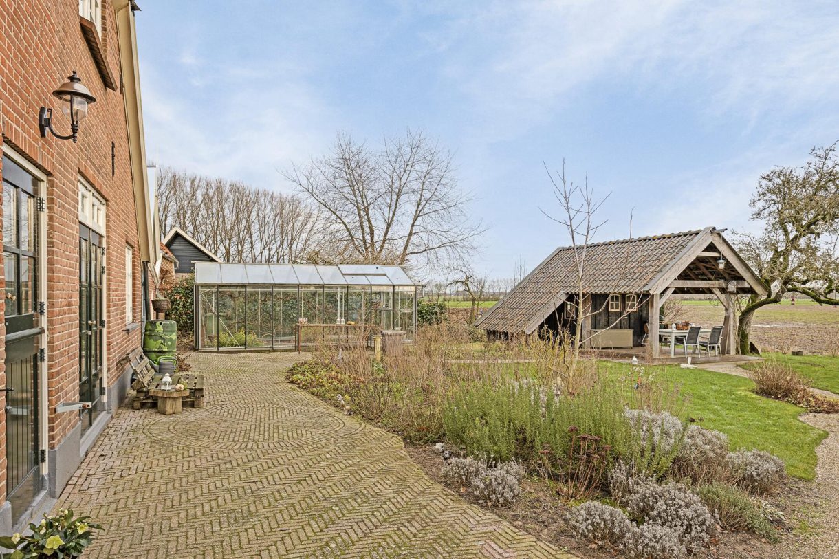 Te koop: Foto Woonhuis aan de 't Hof 18 in Bronkhorst