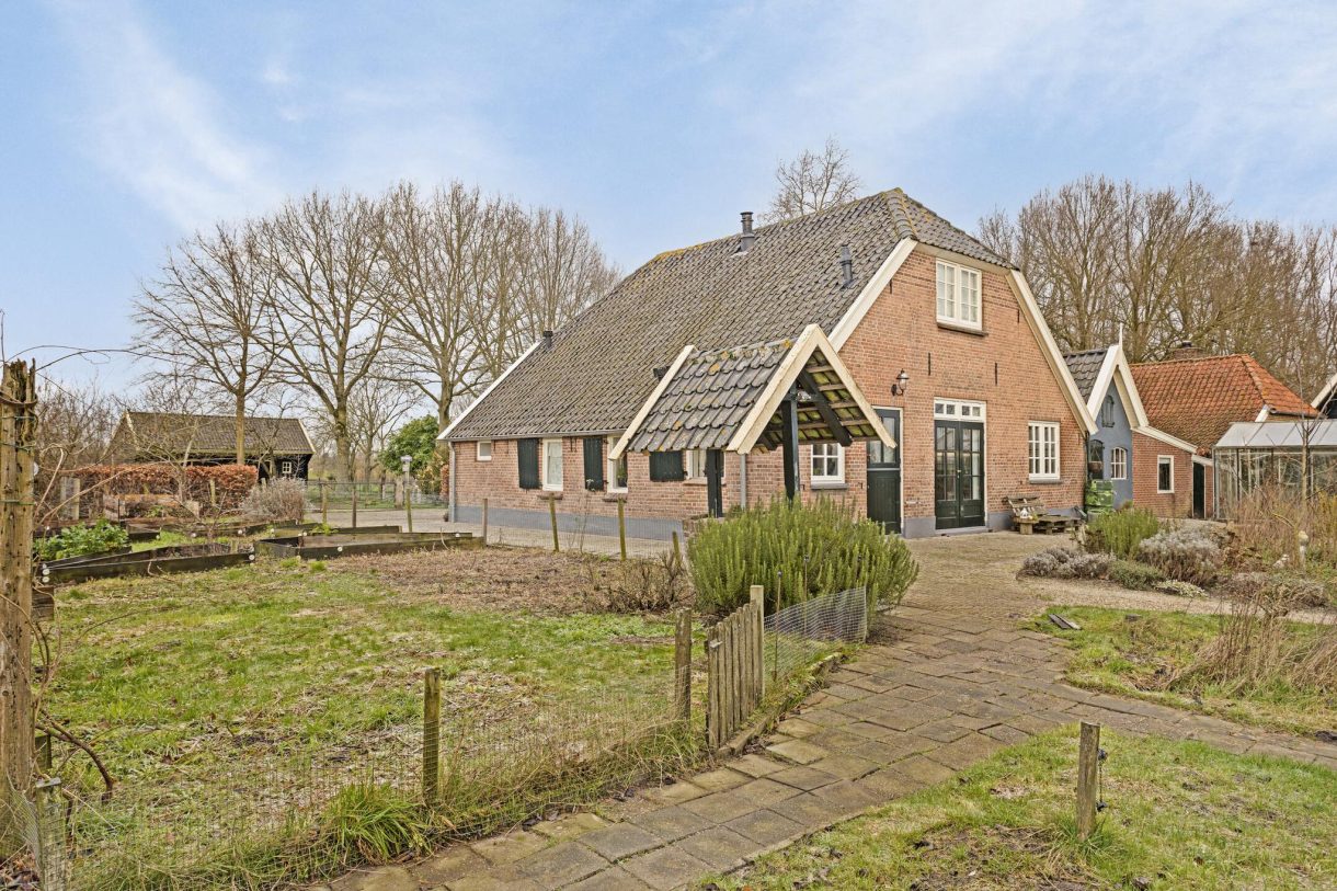 Te koop: Foto Woonhuis aan de 't Hof 18 in Bronkhorst