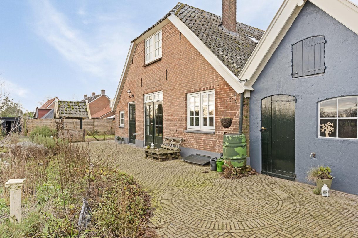 Te koop: Foto Woonhuis aan de 't Hof 18 in Bronkhorst