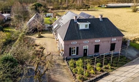 Te koop: Foto Woonhuis aan de Zutphen-Emmerikseweg 141A in Baak