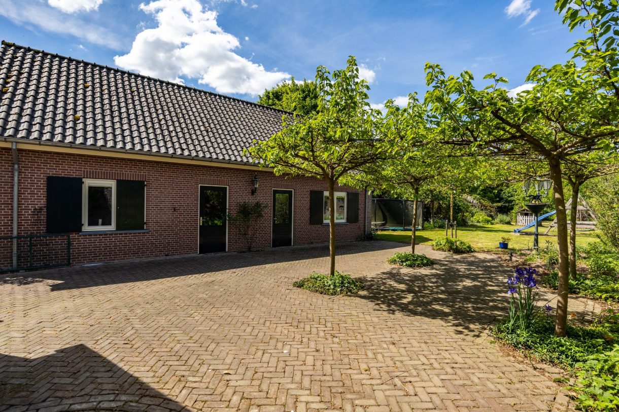 Te koop: Foto Woonhuis aan de Zutphen-Emmerikseweg 141A in Baak