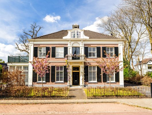 Hoofdfoto van Dieren Zutphensestraatweg 15