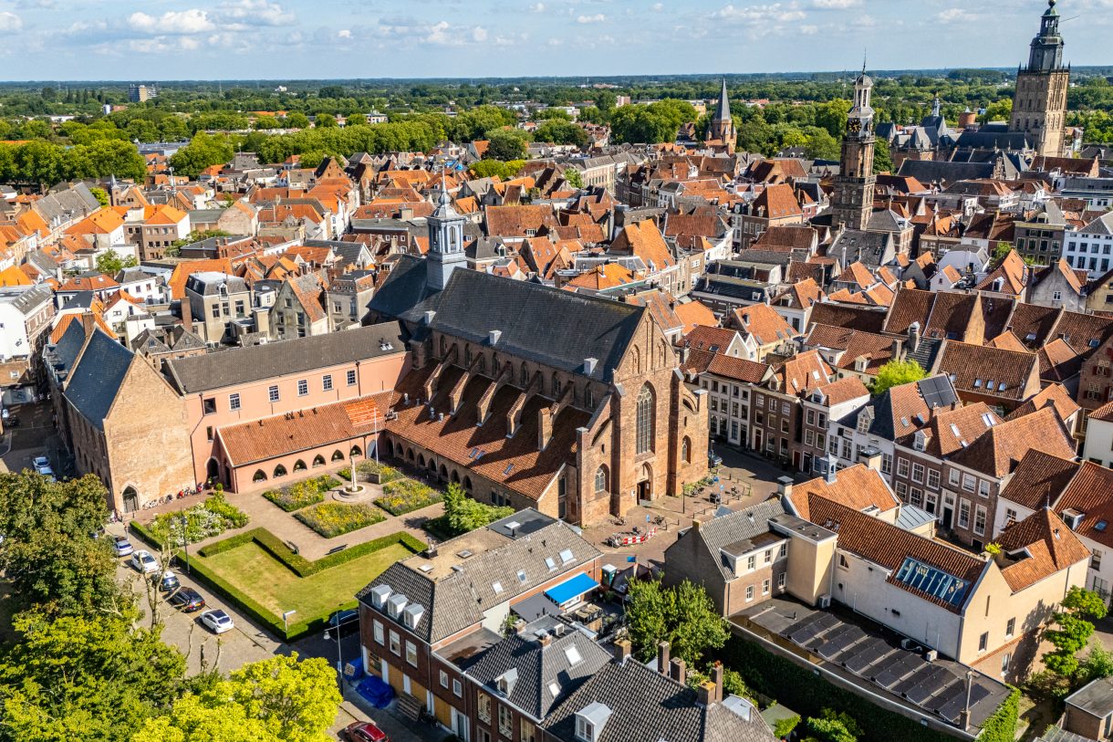 Te koop: Foto Appartement aan de Broederenkerkplein 1 in Zutphen